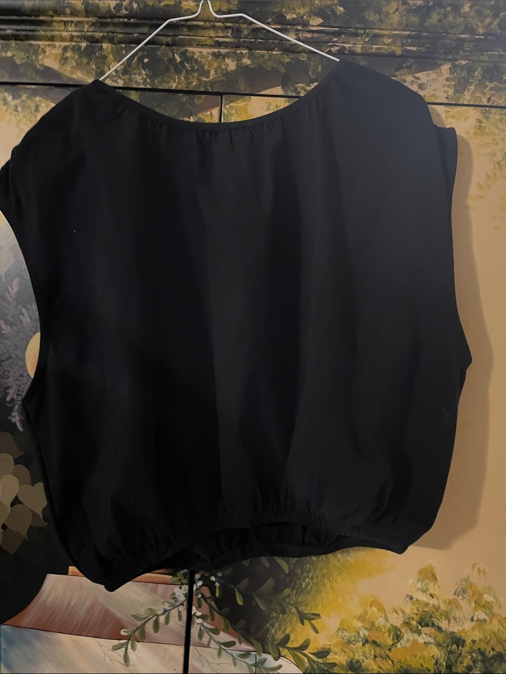 Black Elastic-Hem Sleeveless Tank Top